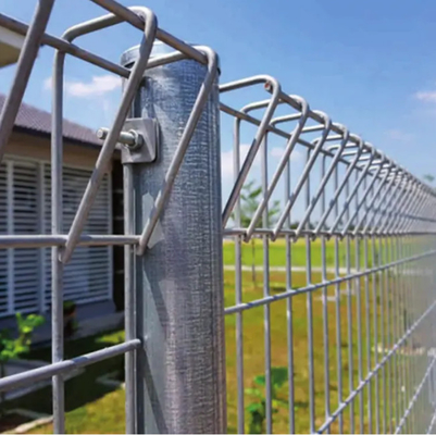 Malaysia Market Galvanized 5mm / 6mm Triangle Bending Roll Top Mesh Fence BRC Welded Wire Mesh Fence